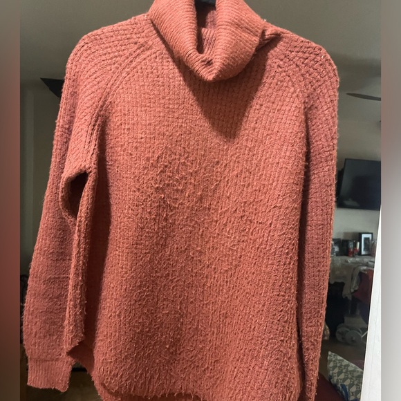 Kuhl Sienna Sweater in Cinnamon. Size LG - Picture 3 of 5